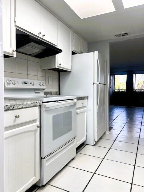 5839 62nd Ave N - Photo 3 of 18