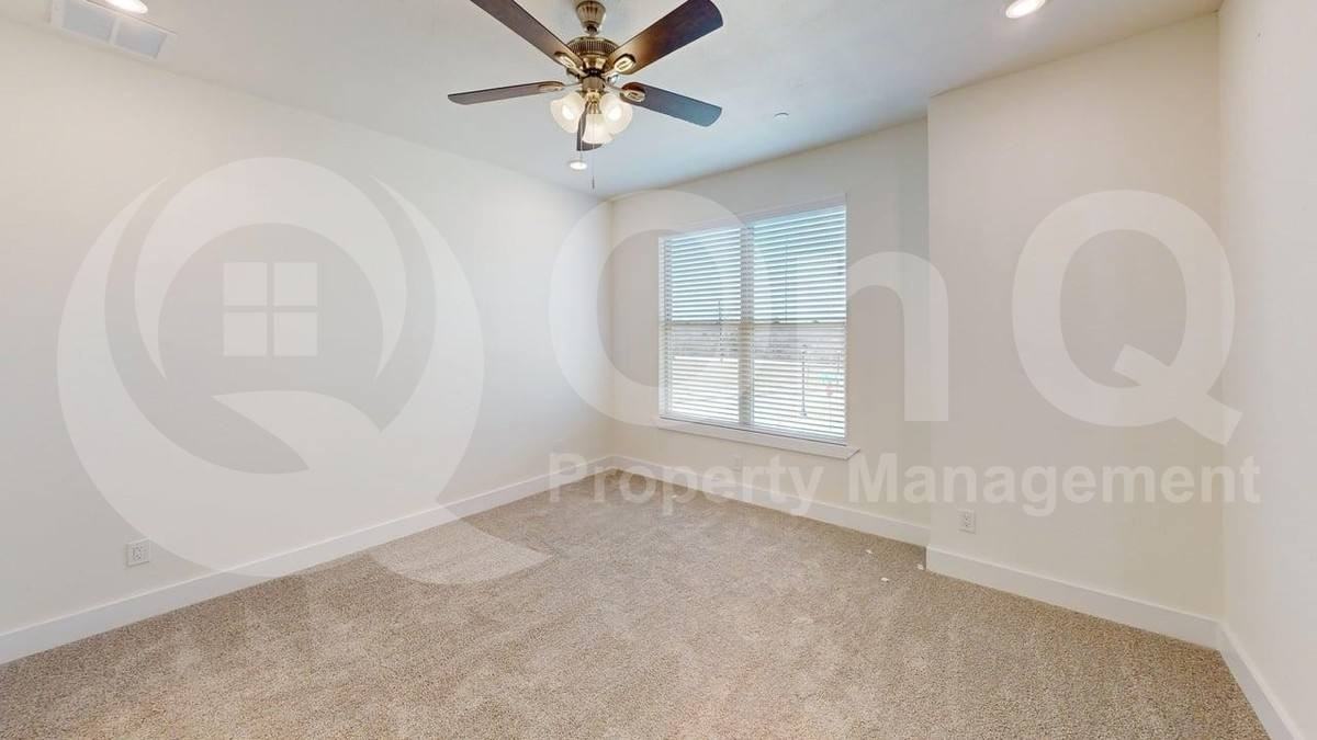 353 Buck Ridge Dr - Photo 4 of 10