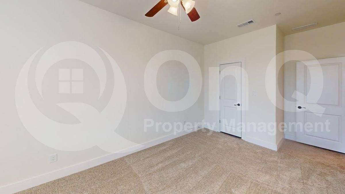 353 Buck Ridge Dr - Photo 5 of 10