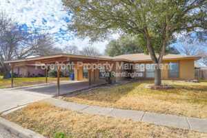 featured image of 4927 Grey Hawk Dr