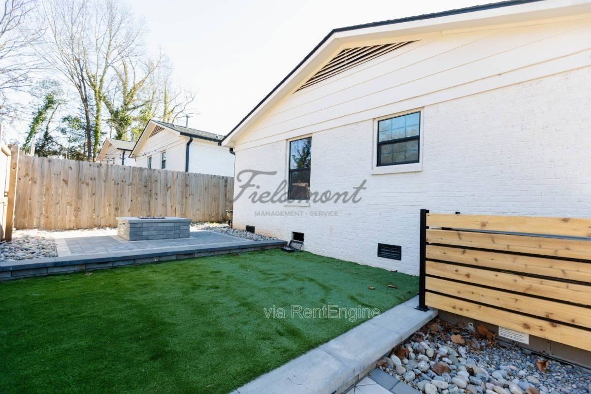 414 Birnie St - Photo 3 of 10