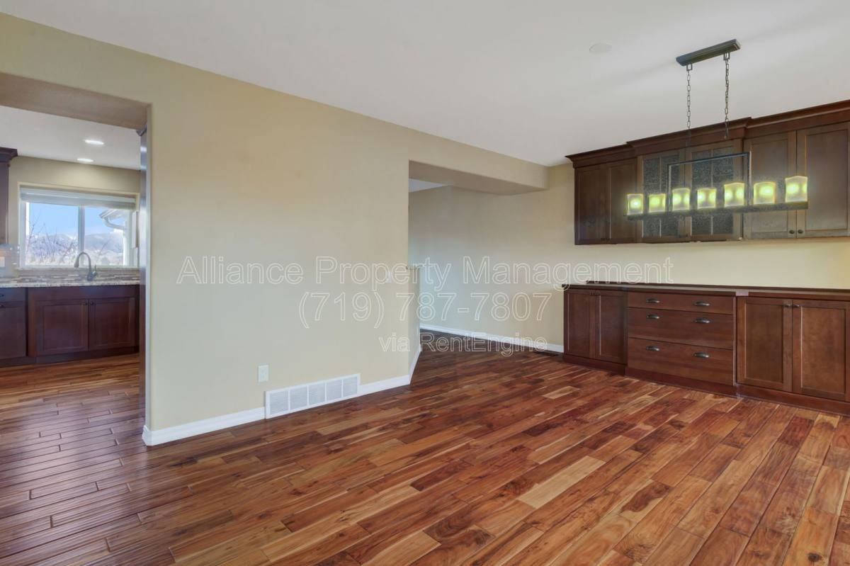 6160 Bestview Way - Photo 2 of 10