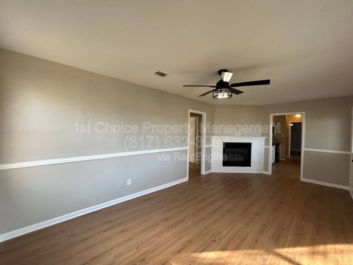5929 Gayle Dr - Photo 5 of 10