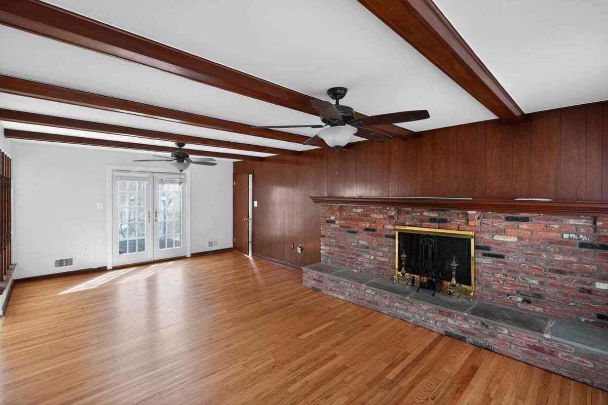 12203 Westview Dr - Photo 3 of 10