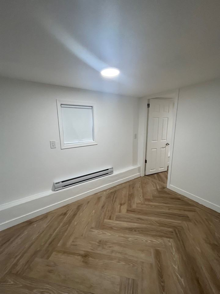 939 E 17th Ave - Photo 3 of 20