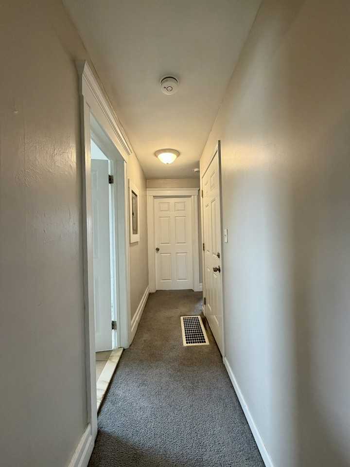 82 Poplar St #2 - Photo 5 of 12