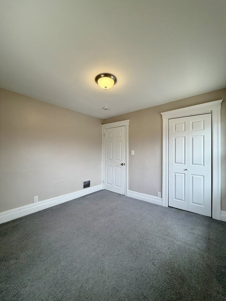 82 Poplar St #2 - Photo 6 of 12