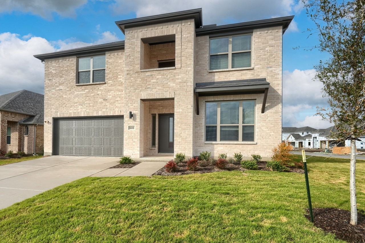 800 Airbender Drive - Photo 2 of 31