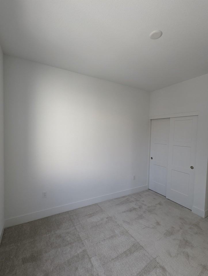 9877 Macarthur Blvd #1 - Photo 3 of 19