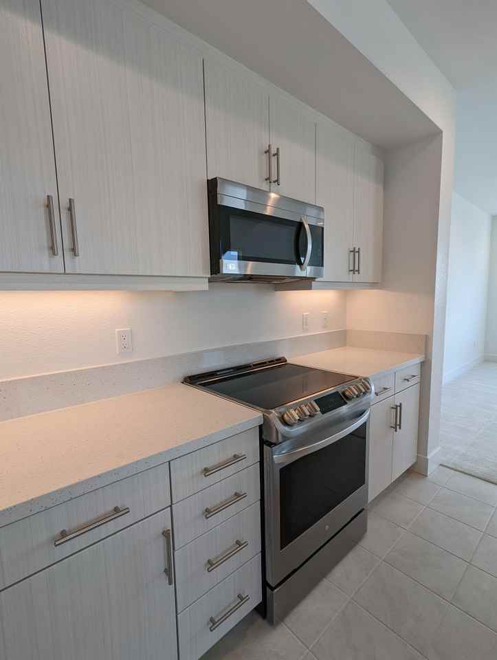 9877 Macarthur Blvd #1 - Photo 6 of 19