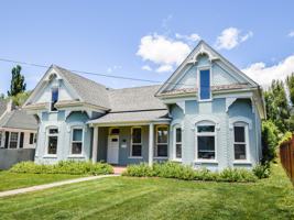 featured image of 449 Westnorth #1