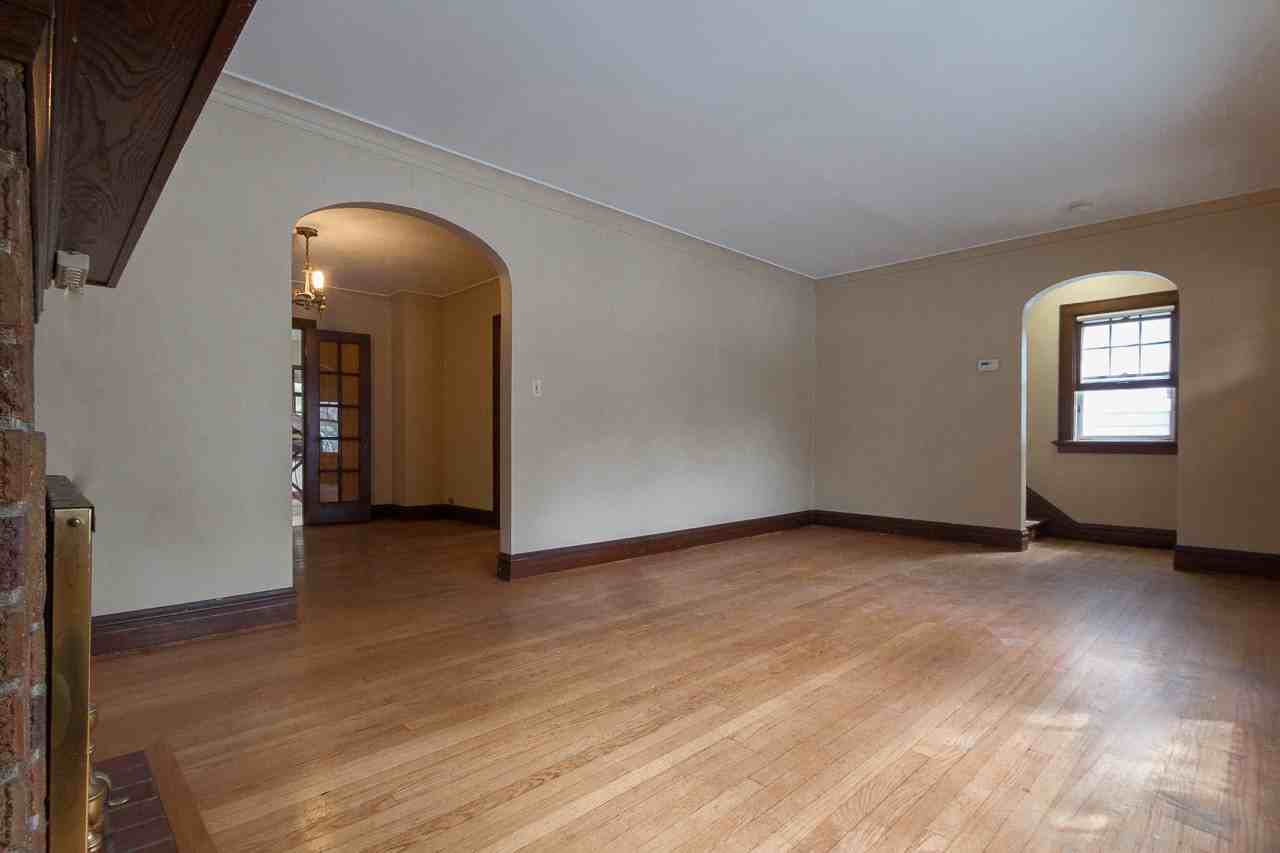 2642 Kendall Ave #1 - Photo 6 of 25