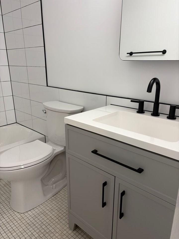 24 S Bank St #302 - Photo 7 of 16