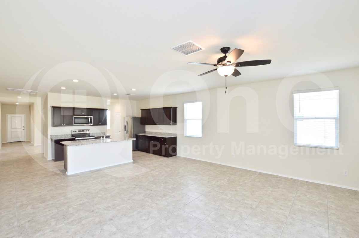 24609 N Alfalfa Dr - Photo 5 of 24