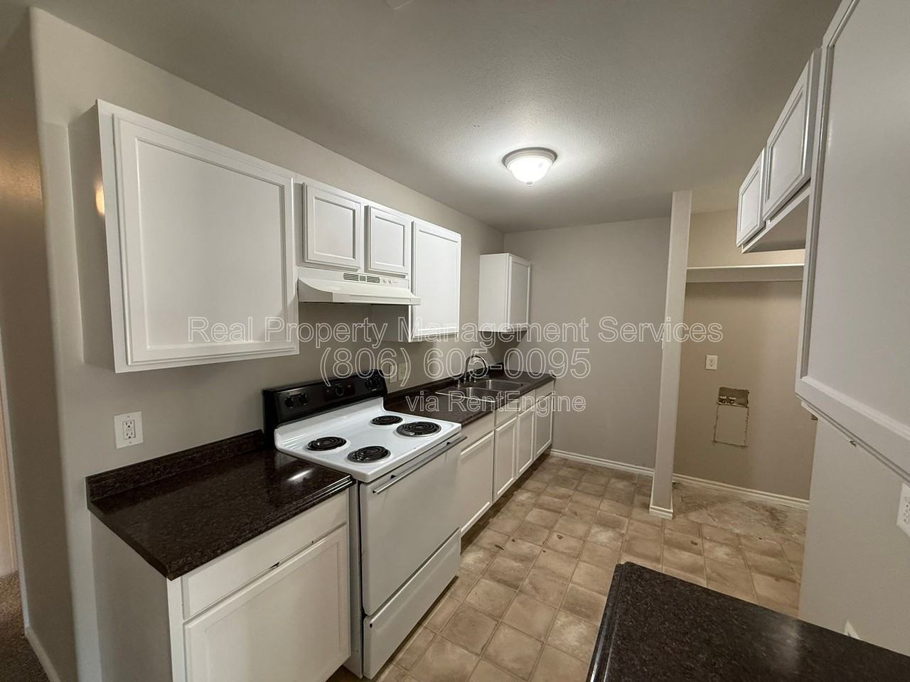 8912 Avenue T - Photo 4 of 10