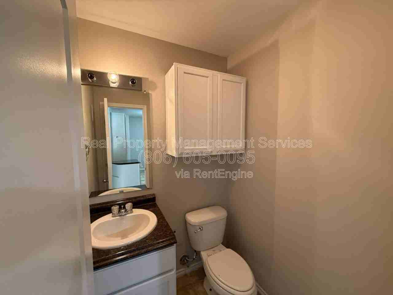 8912 Avenue T - Photo 5 of 10