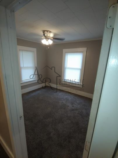 103 W Mead St - Photo 3 of 8