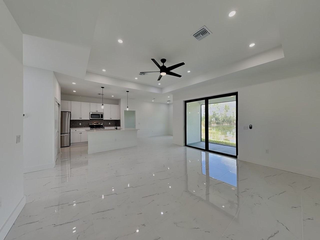 4224 Ne 22nd Pl - Photo 2 of 32