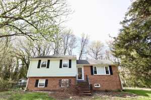 featured image of 3012 Elmbrook Rd