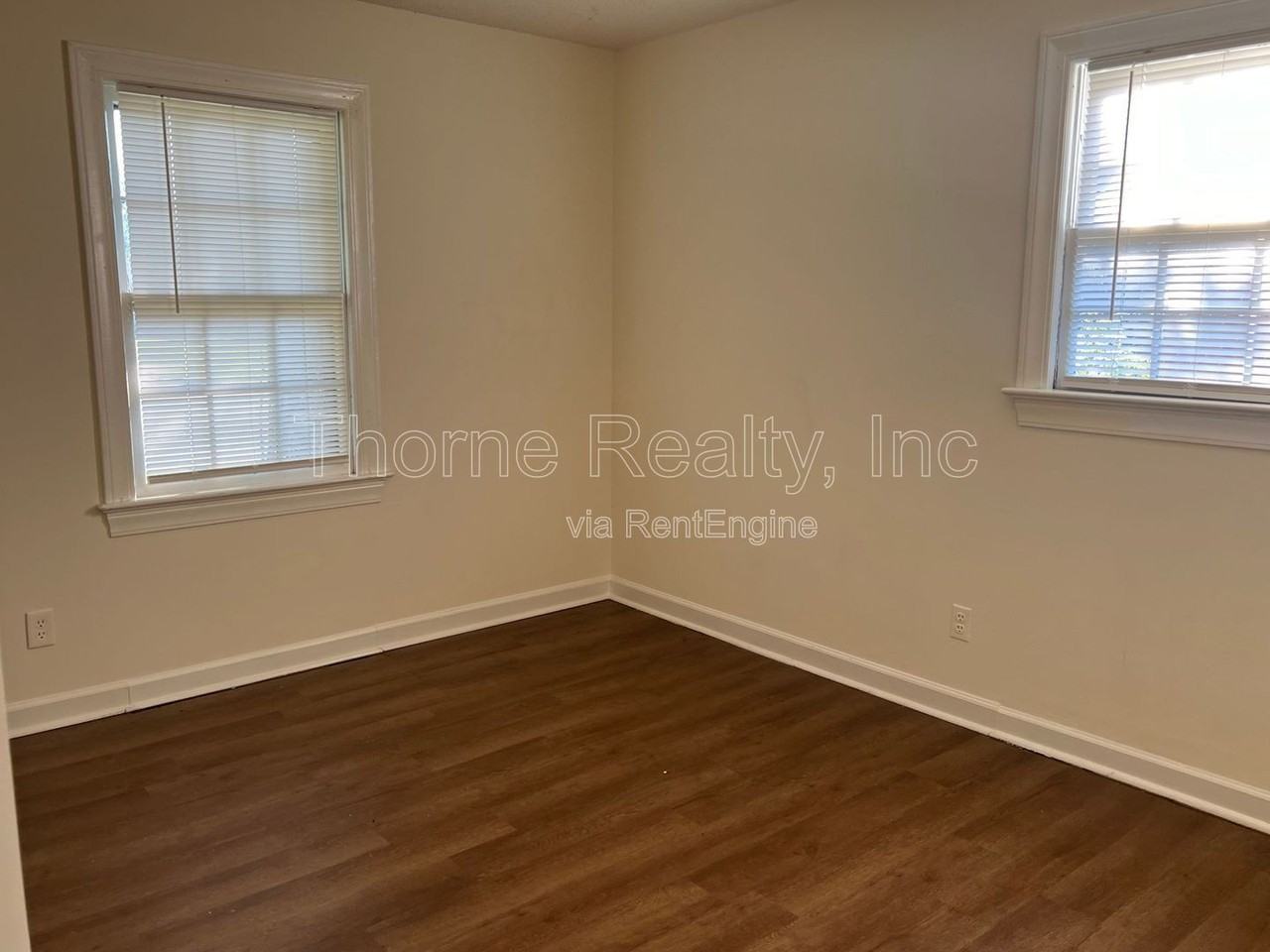 501 Nelson St - Photo 3 of 10