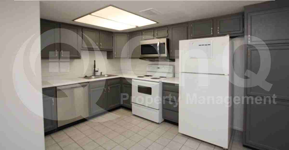 850 S River Dr #1084