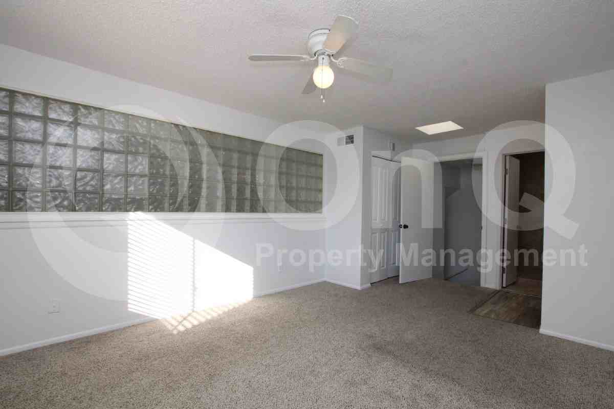 850 S River Dr #1084 - Photo 4 of 12