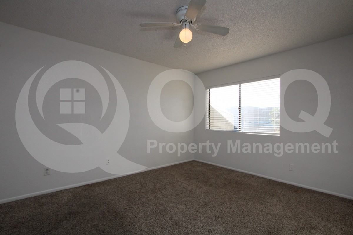 850 S River Dr #1084 - Photo 5 of 12