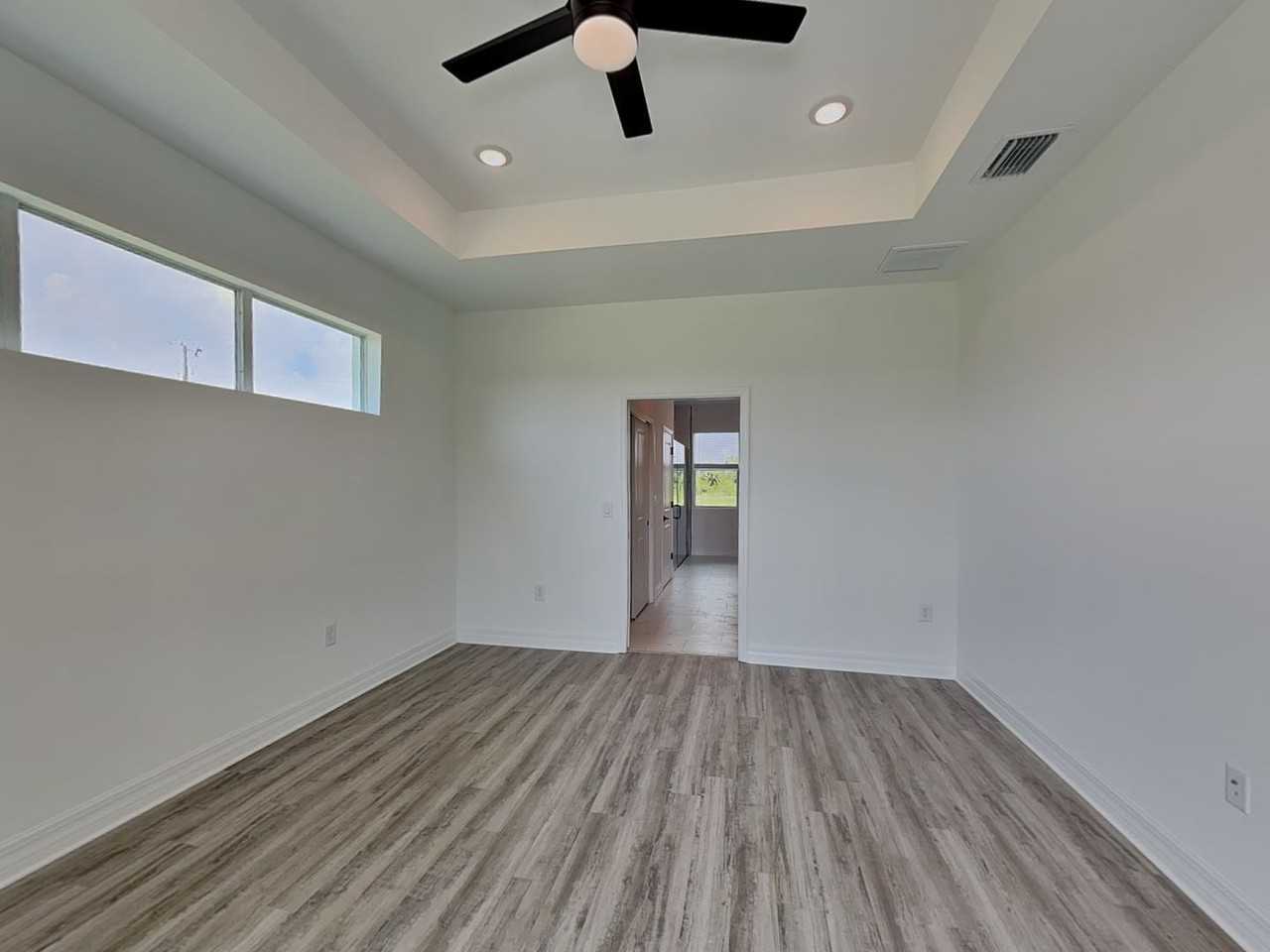 25245 Delgado Dr - Photo 7 of 19