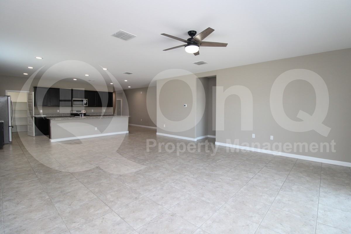 5330 W Alta Mesa Ave - Photo 5 of 28