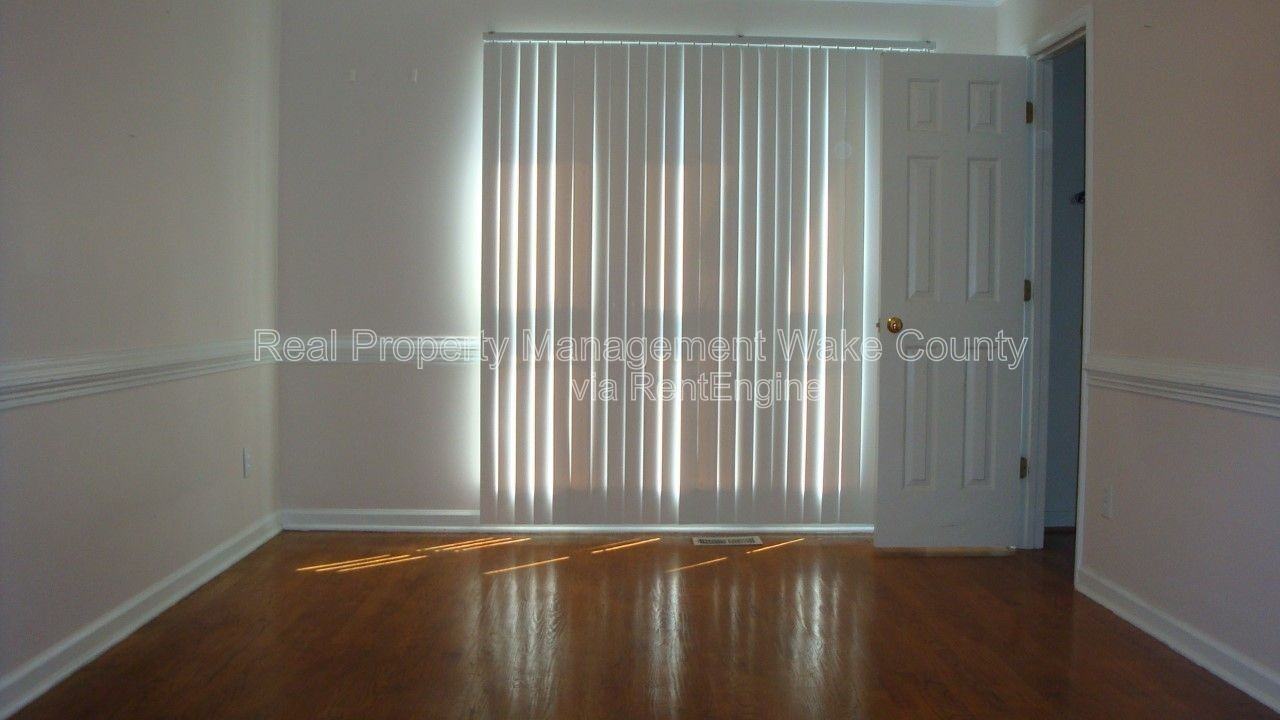 2912 Isabella Dr - Photo 5 of 16