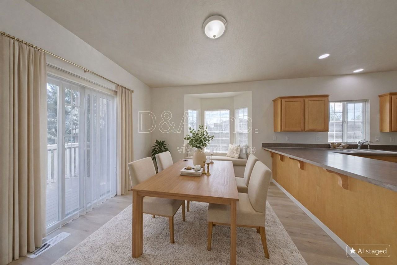 4373 Mackinaw Ave Se - Photo 5 of 19