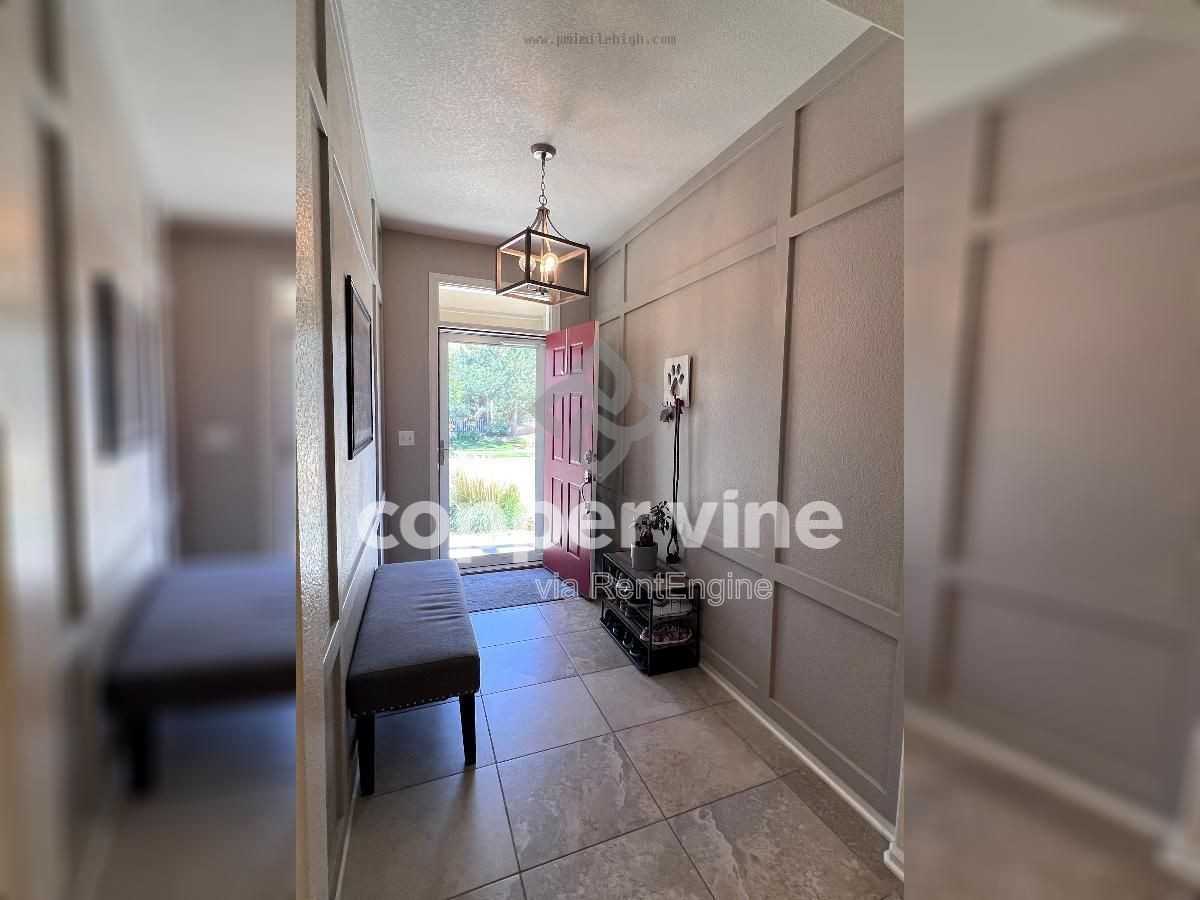 11881 Chambers Dr - Photo 2 of 21