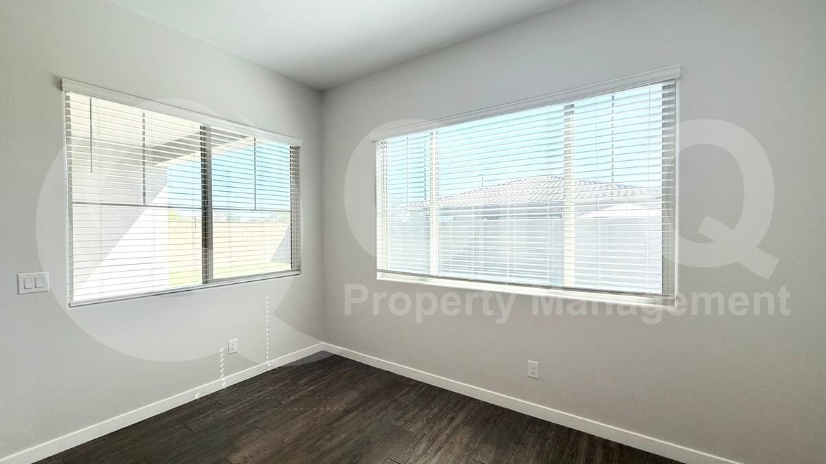 261 E Virgo Pl - Photo 4 of 18