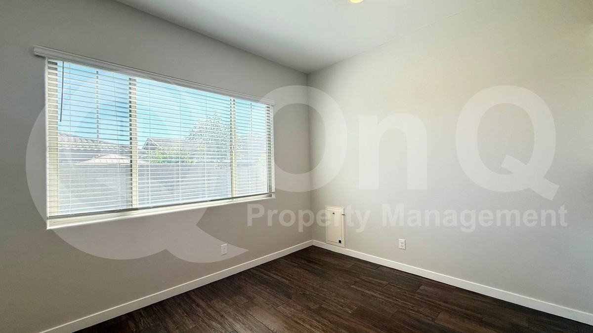 261 E Virgo Pl - Photo 5 of 18