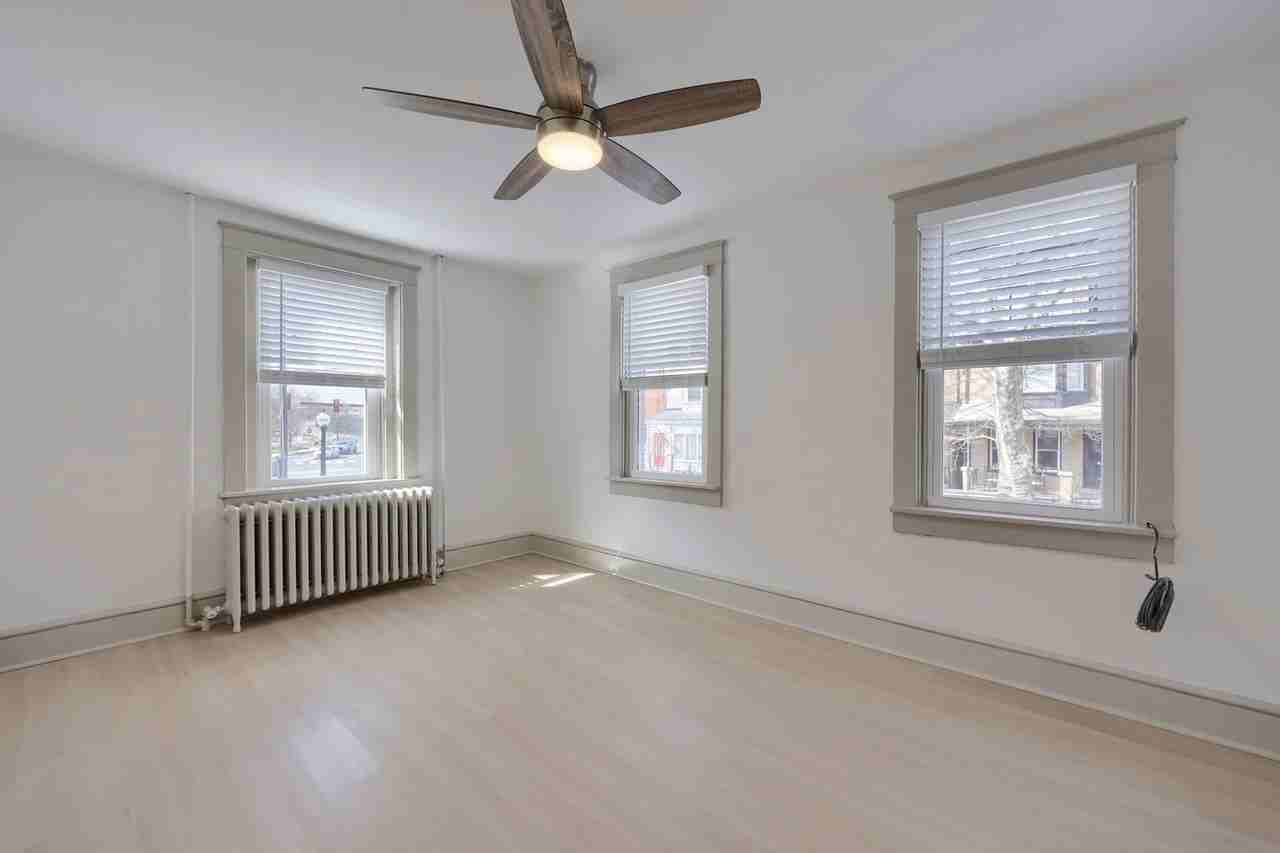 40 W James St #2 - Photo 6 of 7