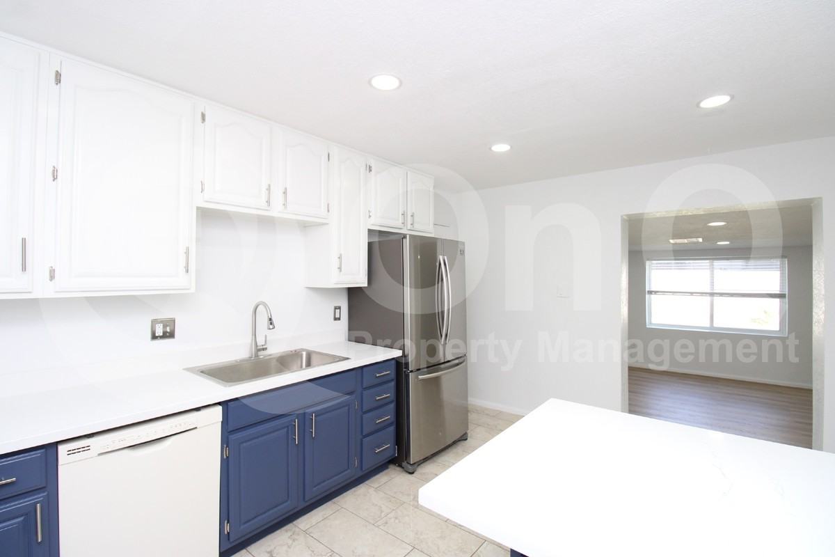 8602 E Sheridan St - Photo 6 of 24