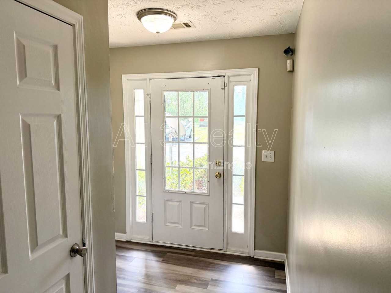 1691 Redan W - Photo 3 of 34