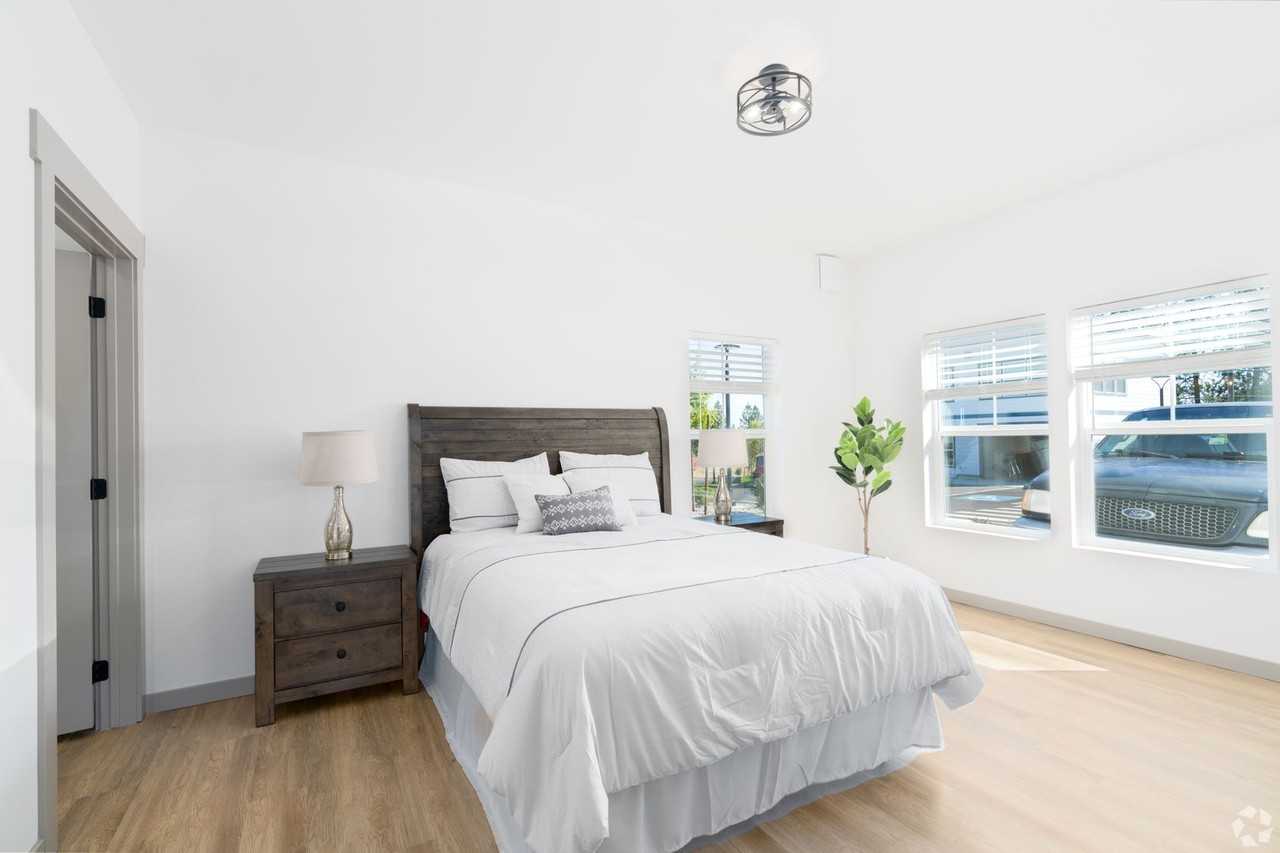 102 E Farwell Rd #309 - Photo 2 of 7