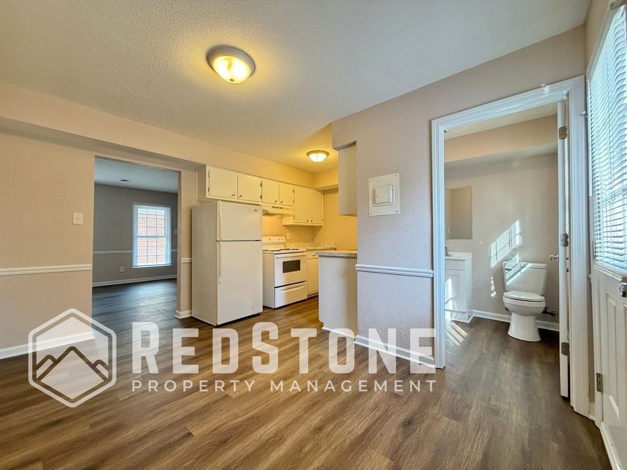 600 Church St #10 - Photo 4 of 17