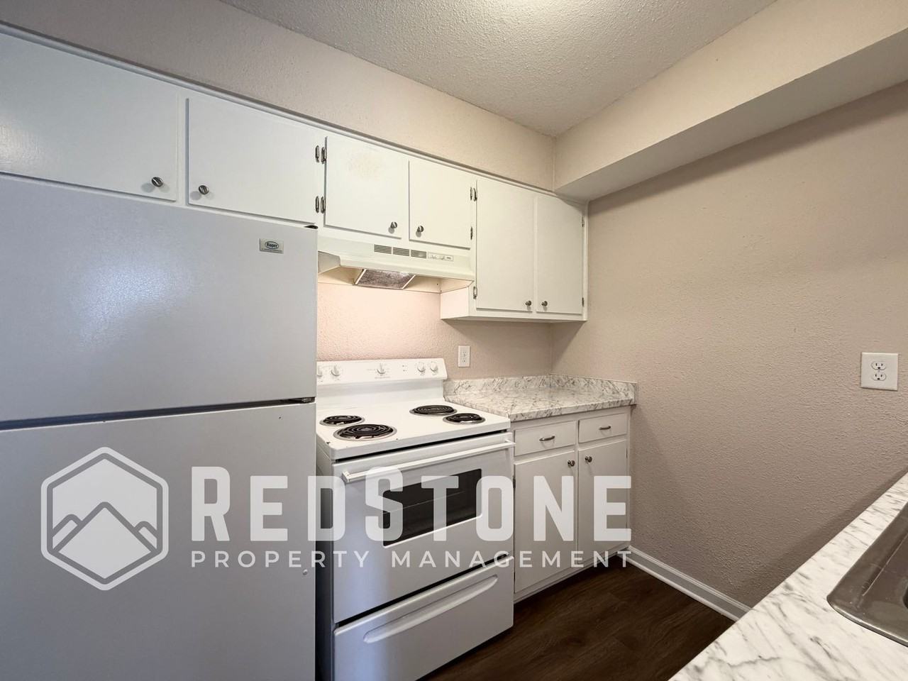 600 Church St #10 - Photo 7 of 17