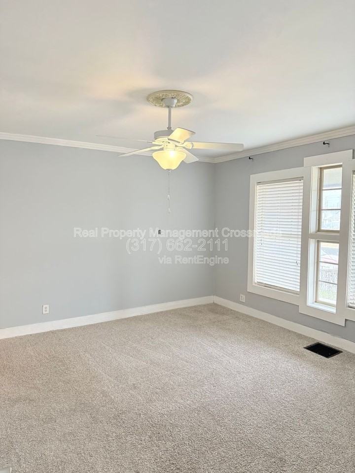 1135 Spann Ave - Photo 6 of 40