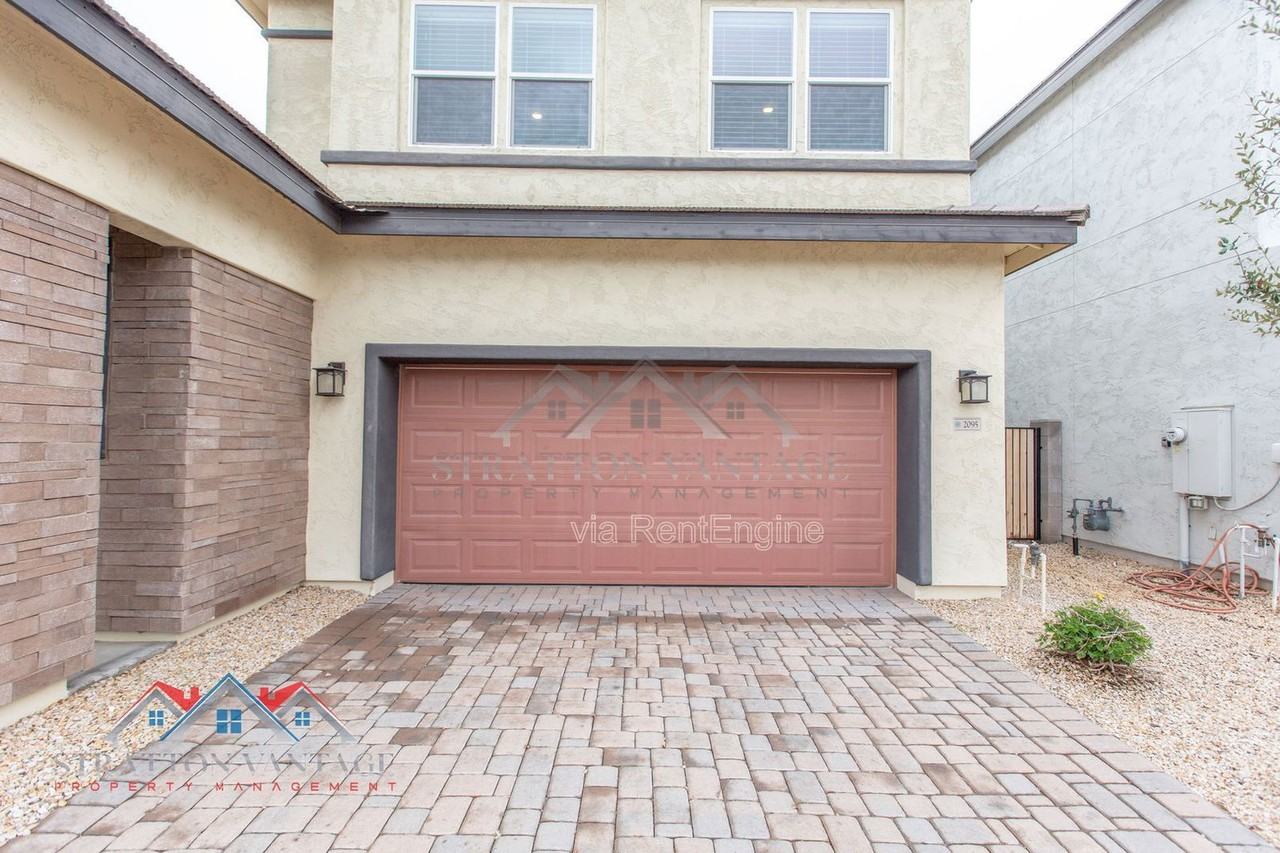 2095 S Saguaro Dr - Photo 6 of 47