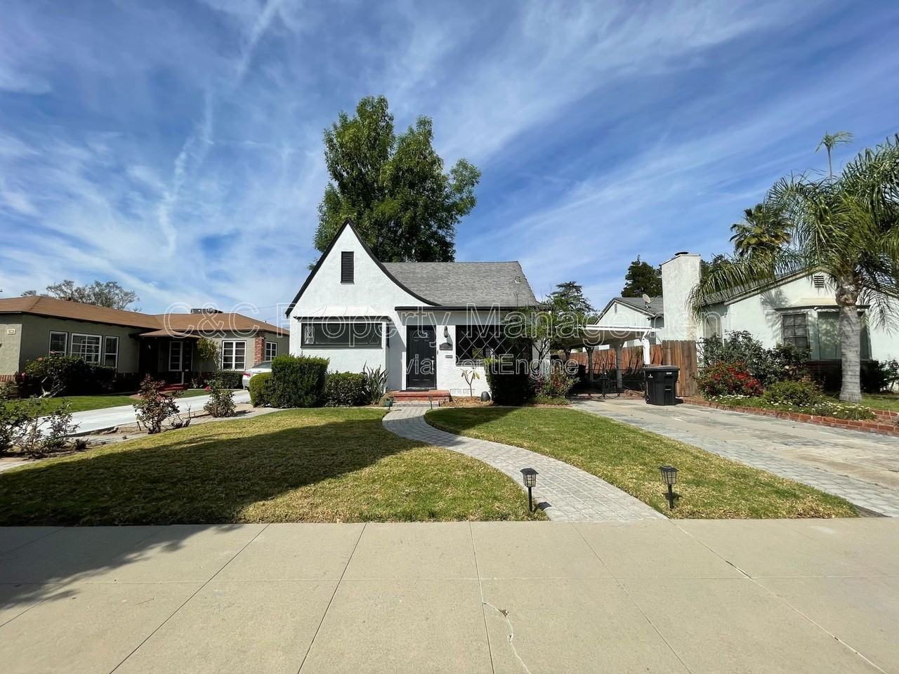 4621 Sunnyside Dr - Photo 4 of 19