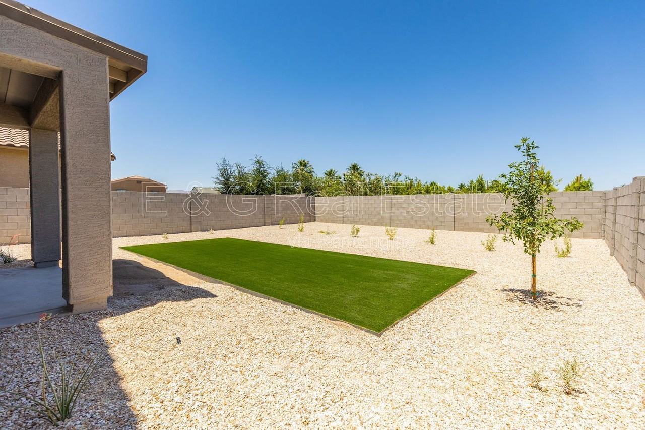 16976 W Diana Ave - Photo 2 of 28