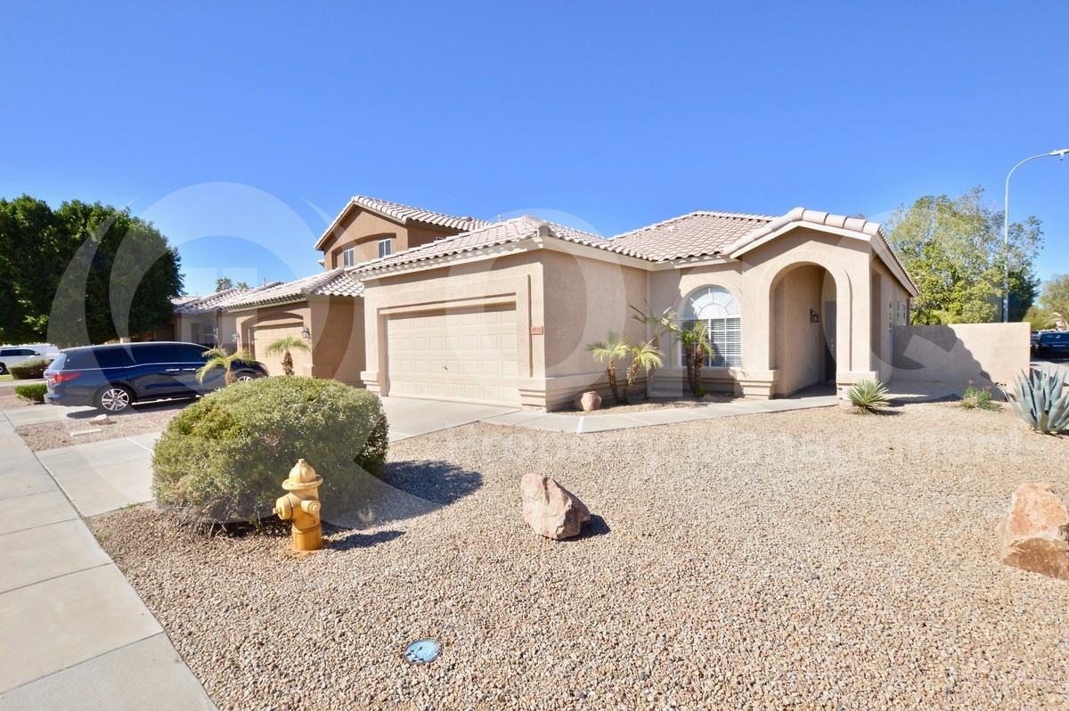 4532 W Toledo St - Photo 4 of 25