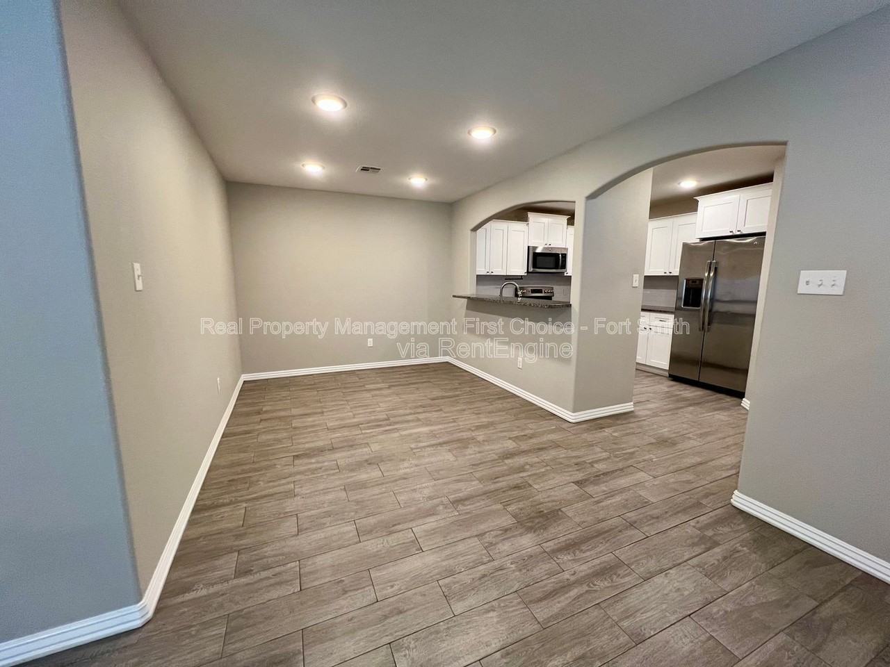 6623 Leightyn Ln - Photo 4 of 19