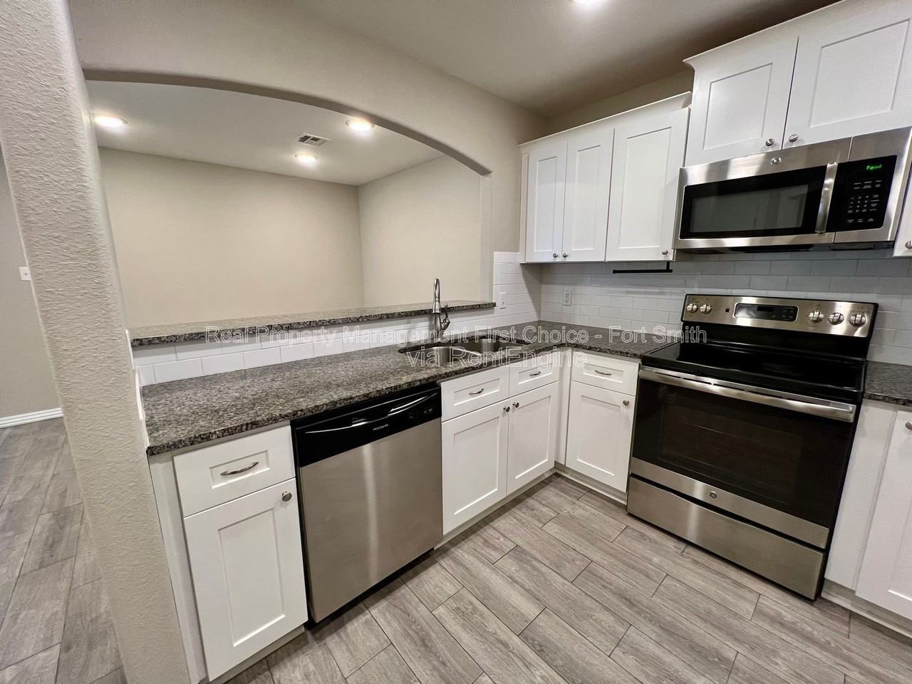 6623 Leightyn Ln - Photo 6 of 19