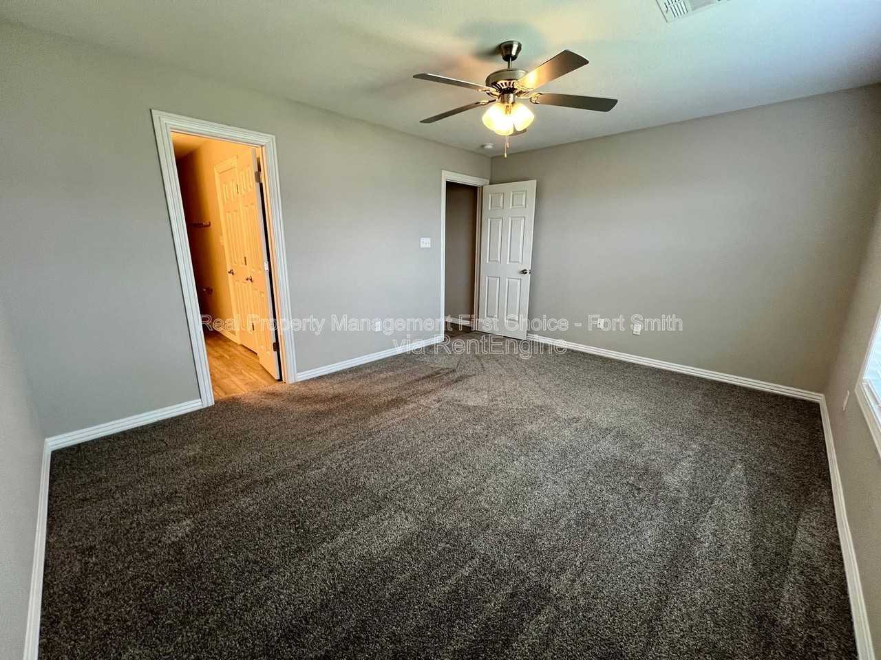 6623 Leightyn Ln - Photo 7 of 19