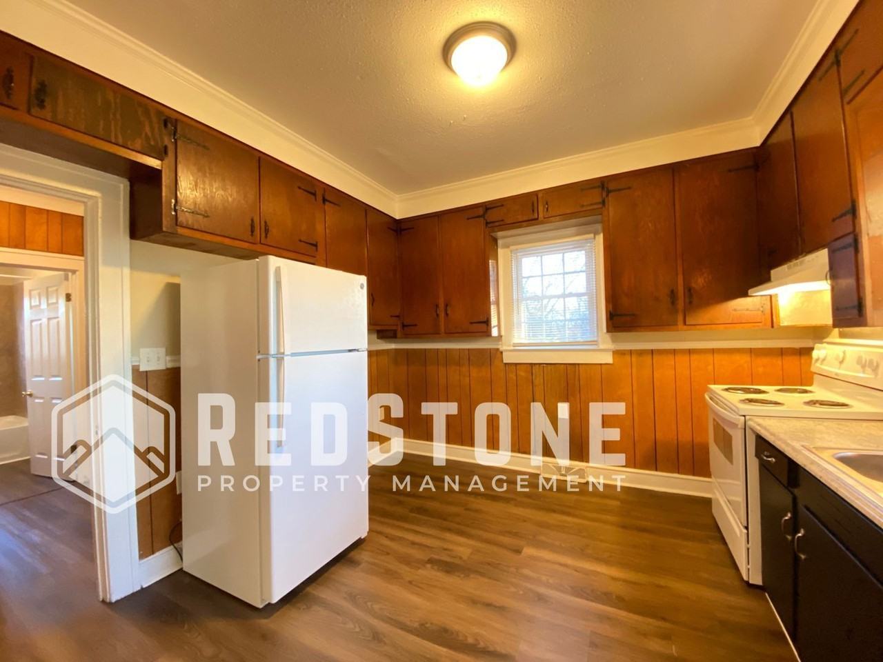 416 Cleveland Ct - Photo 5 of 24