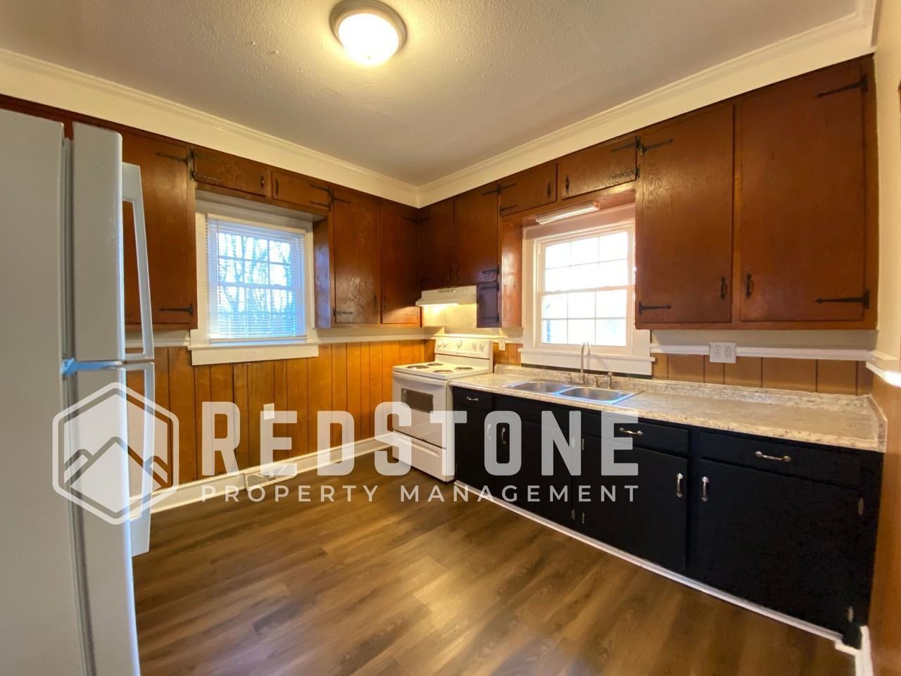 416 Cleveland Ct - Photo 6 of 24